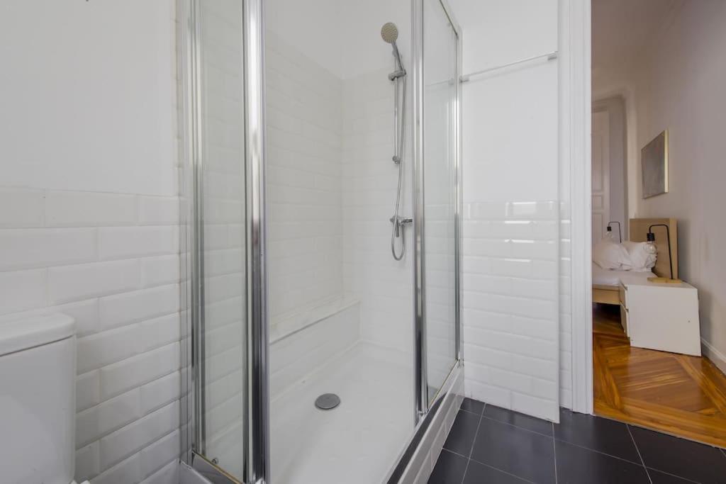 Petite E Chic Loft Para 3 En El Corazon De Madrid Exteriör bild