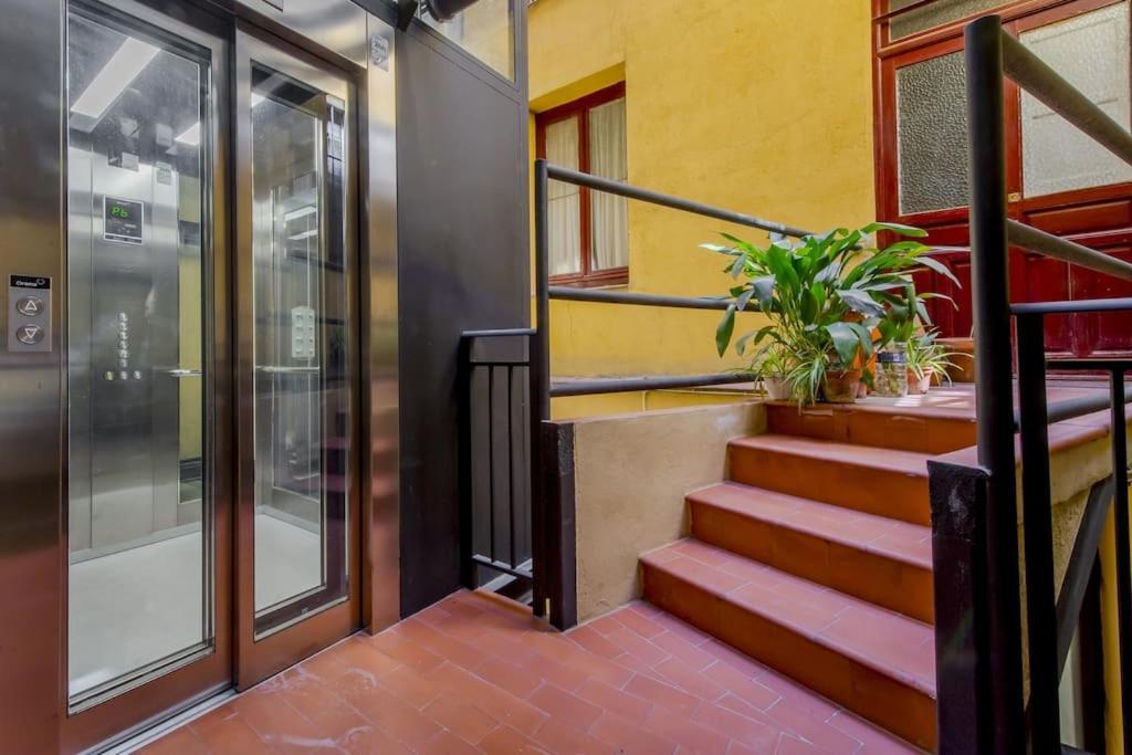 Petite E Chic Loft Para 3 En El Corazon De Madrid Exteriör bild